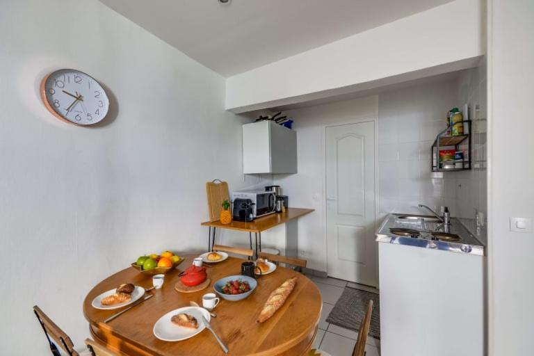 Guestready - Bel Apt A 6 Min Du Metro Gare Du Nord Париж Экстерьер фото